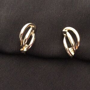Beautiful Vintage Signed Napier Screwback Clip On Earrings, Gold Tone